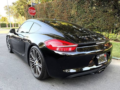 Used 2016 Porsche Cayman RWD image 5