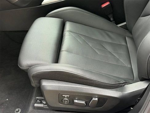 Used 2025 BMW X3 M50 w/ Premium Package image 21
