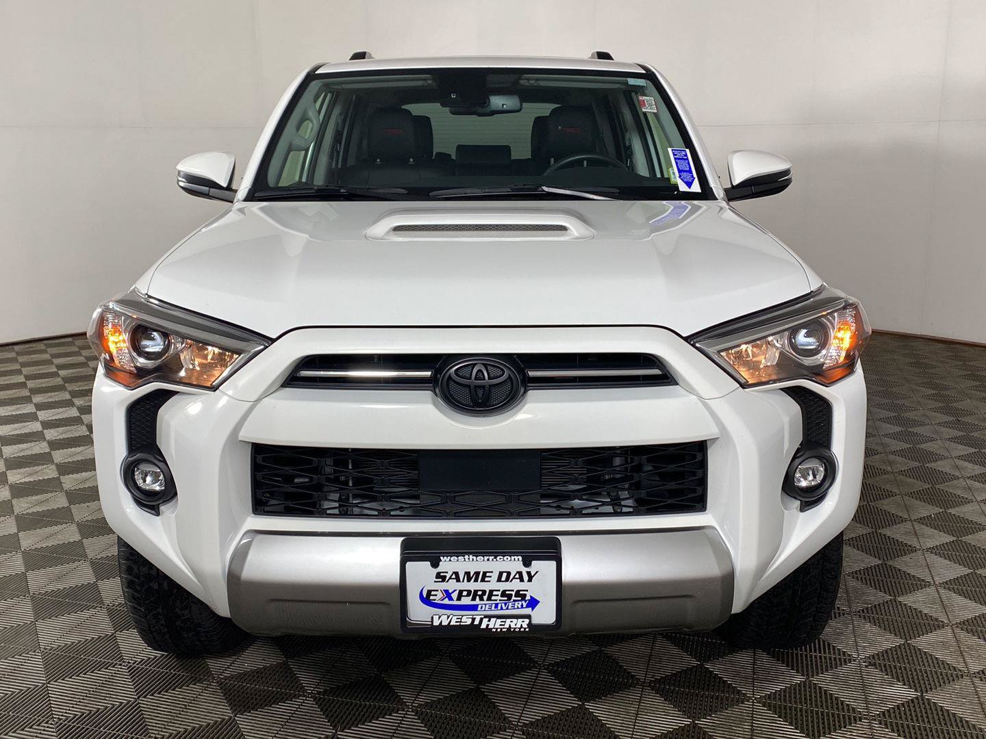 Used 2024 Toyota 4Runner TRD Off-Road Premium w/ Moonroof Package AWD/4WD image 8