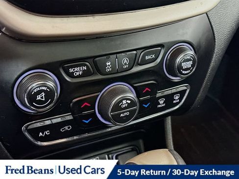 Used 2018 Jeep Cherokee Limited w/ High Altitude Package AWD/4WD image 22