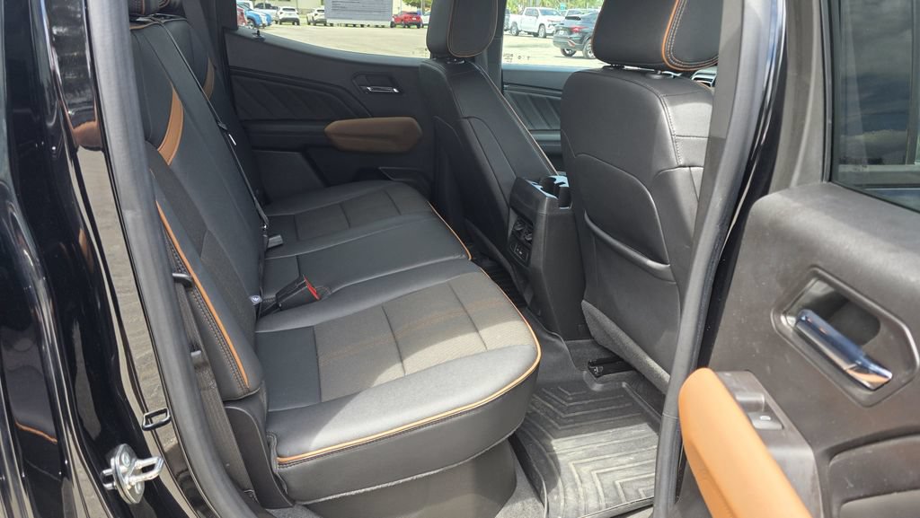 Used 2023 GMC Canyon AT4 AWD/4WD image 7