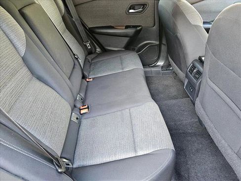 Used 2023 Nissan Rogue SV image 18