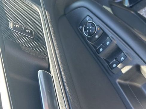 Used 2024 Ford Edge SEL image 19