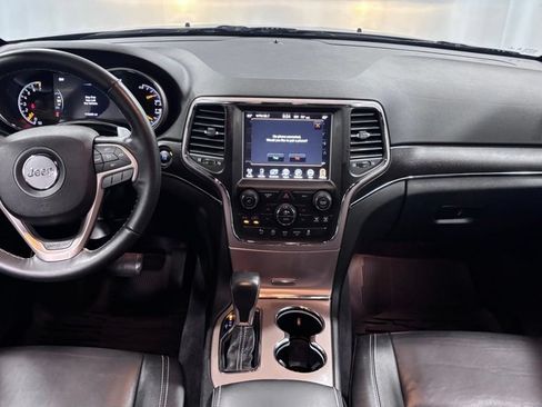 Used 2016 Jeep Grand Cherokee Limited AWD/4WD image 2