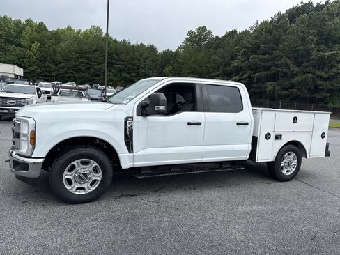 New 2026 Ford F350 XLT RWD image 4
