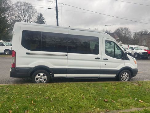 Used 2017 Ford Transit 350 XLT RWD image 5