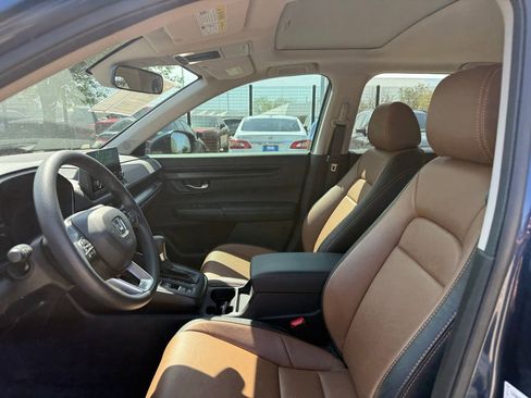 Used 2023 Honda CR-V EX image 10