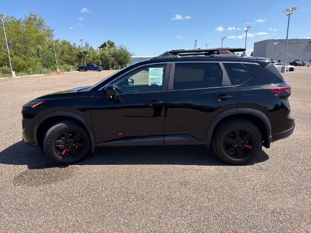 Used 2025 Nissan Rogue SV AWD/4WD image 4