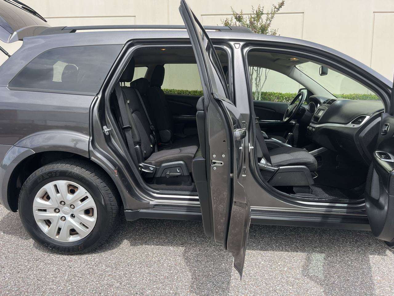 Used 2016 Dodge Journey SE w/ Flexible Seating Group FWD image 7
