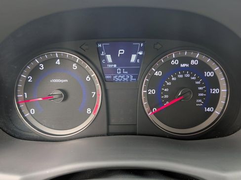 Used 2013 Hyundai Accent SE image 13