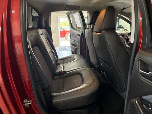 Used 2016 Chevrolet Colorado Z71 AWD/4WD image 31
