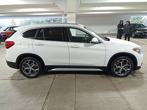Used 2019 BMW X1 xDrive28i w/ Convenience Package AWD/4WD image 5