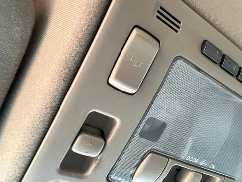 Used 2005 Lexus RX 330 AWD w/ Premium Plus Pkg image 22