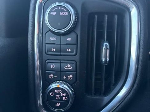 Used 2023 GMC Sierra 3500 Denali w/ Denali Black Diamond Edition AWD/4WD image 21