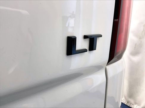 Used 2020 Chevrolet Silverado 1500 LT Trail Boss image 29