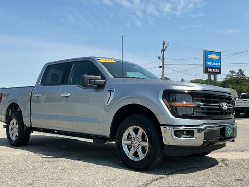 Used 2025 Ford F150 XLT w/ Equipment Group 301A Standard AWD/4WD image 2