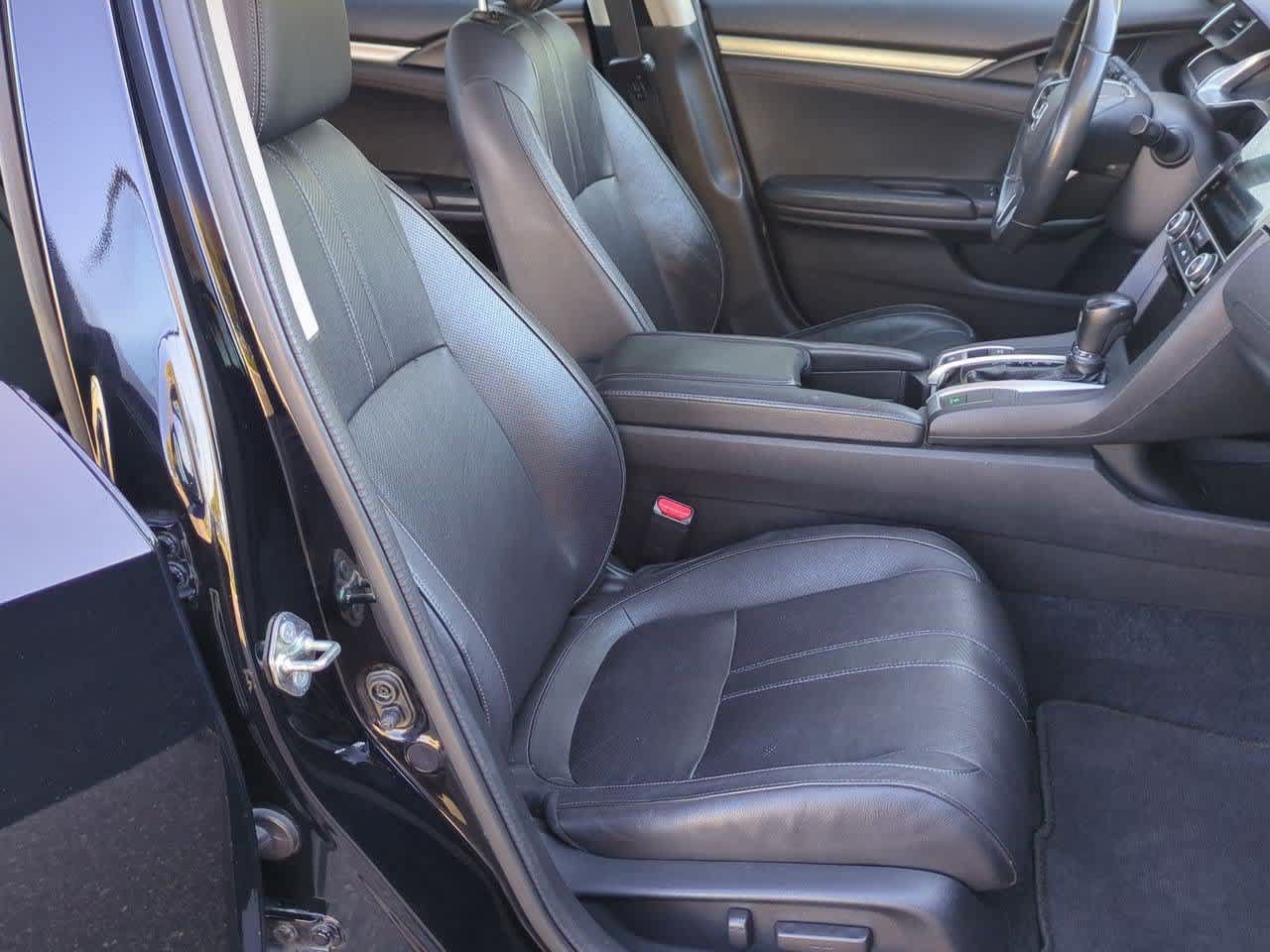 Used 2017 Honda Civic Touring image 22