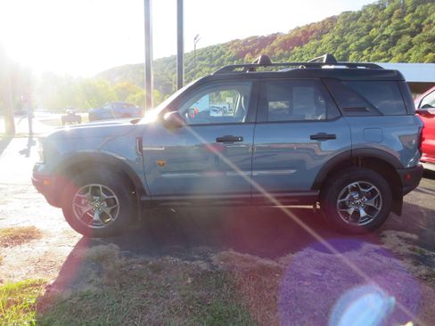 Used 2021 Ford Bronco Sport Badlands image 4