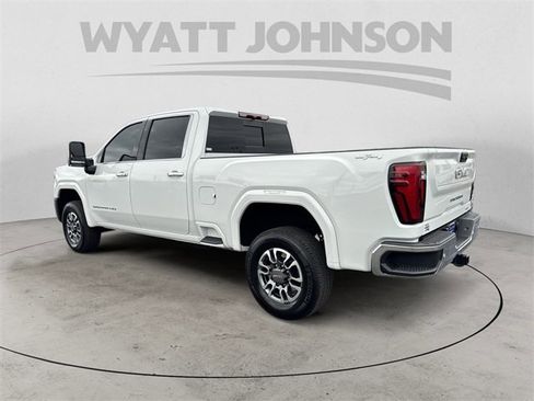 Used 2025 GMC Sierra 2500 SLT w/ SLT Premium Package image 3