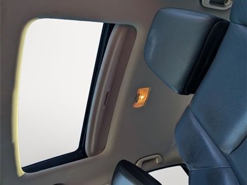 Used 2016 Honda CR-V Touring image 23