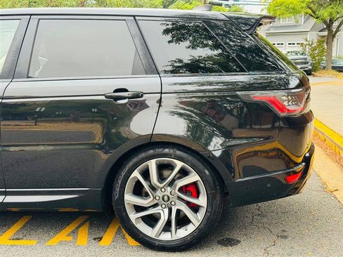 Used 2019 Land Rover Range Rover Sport HSE Dynamic AWD/4WD image 12