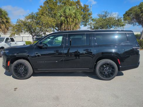 New 2026 Jeep Grand Wagoneer L Limited AWD/4WD image 8