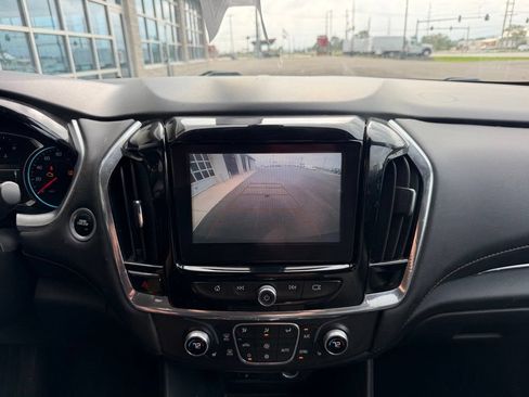 Used 2018 Chevrolet Traverse LT AWD/4WD image 13