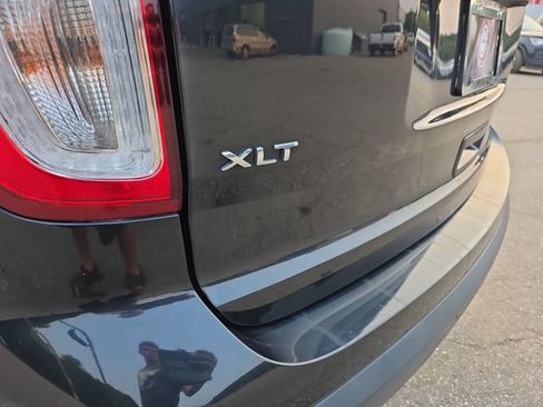 Used 2014 Ford Explorer XLT AWD/4WD image 25