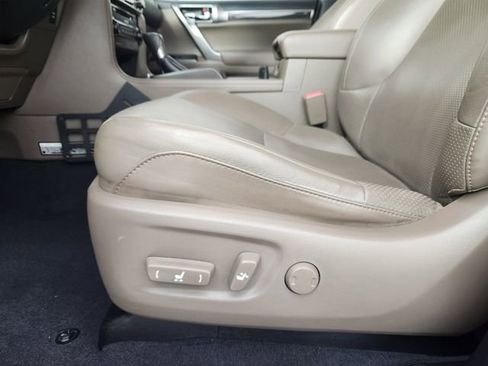 Used 2022 Lexus GX 460 Luxury w/ Sport Design Package AWD/4WD image 11