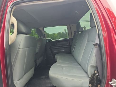 Used 2017 RAM 1500 Express w/ Express Value Package RWD image 28