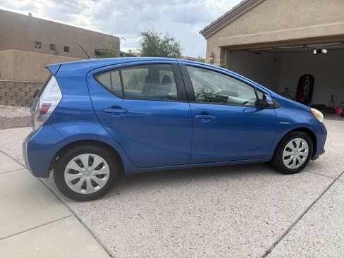 Used 2012 Toyota Prius C Three FWD image 11