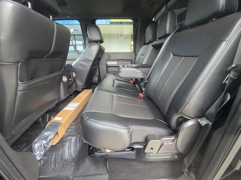 Used 2016 Ford F250 Lariat w/ Lariat Ultimate Package AWD/4WD image 7