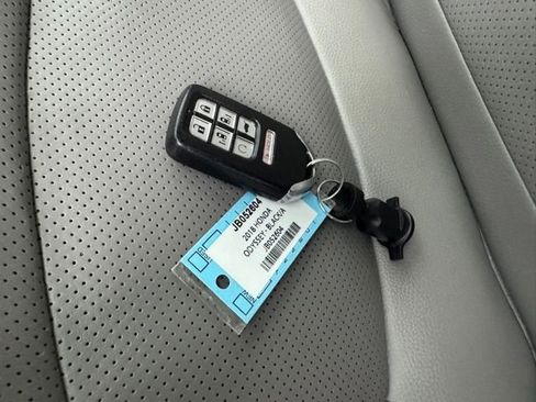 Used 2018 Honda Odyssey Elite image 36