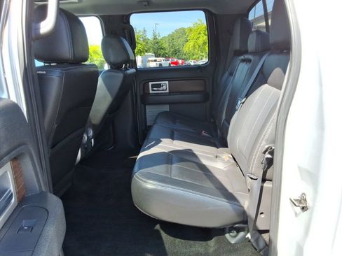 Used 2014 Ford F150 Lariat w/ Equipment Group 502A Luxury AWD/4WD image 19