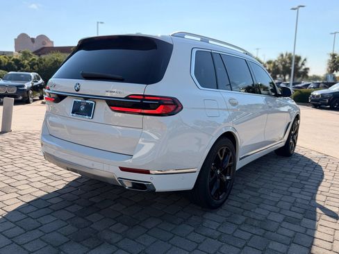 Used 2024 BMW X7 xDrive40i AWD/4WD image 9