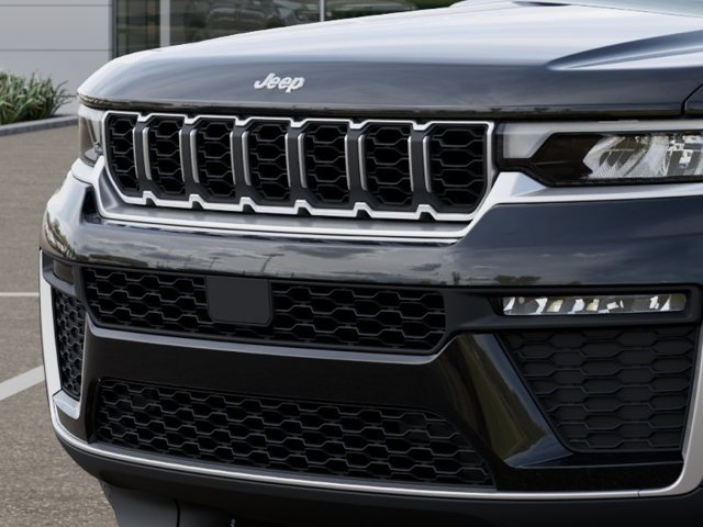 New 2027 Jeep Grand Cherokee Limited RWD image 11