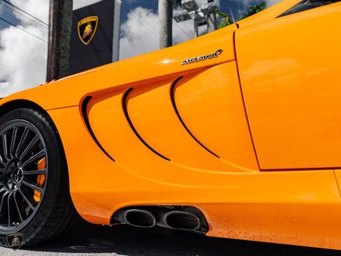 Used 2009 Mercedes-Benz SLR image 11