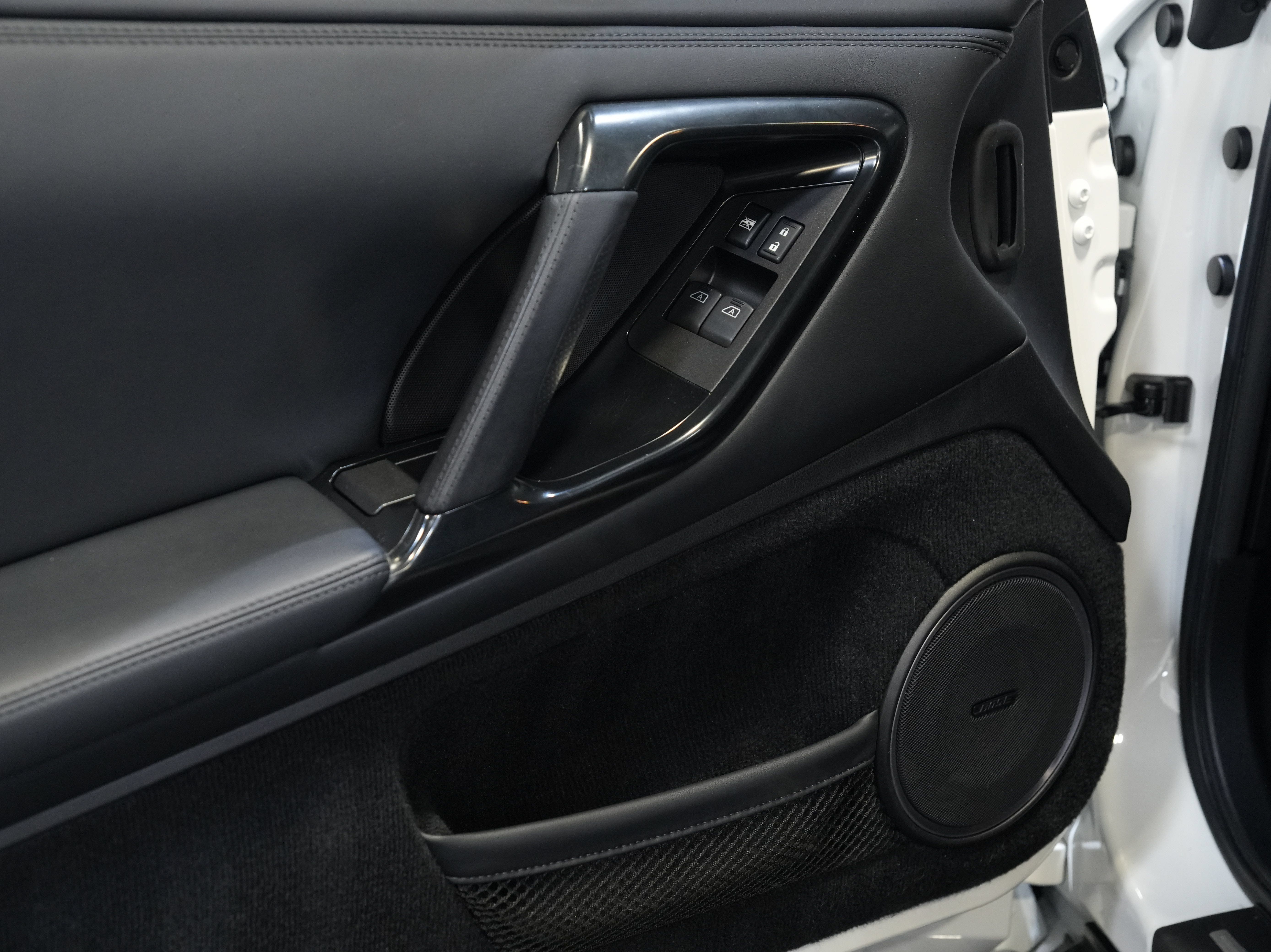 Used 2017 Nissan GT-R Premium AWD/4WD image 26