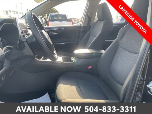Certified 2025 Toyota RAV4 XLE FWD image 29