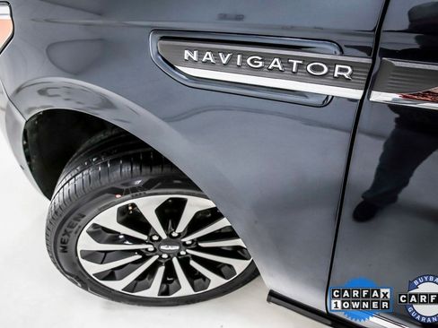 Used 2024 Lincoln Navigator L Reserve image 10