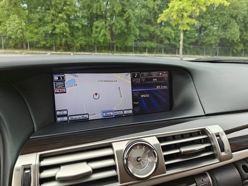 Used 2013 Lexus LS 460 image 30