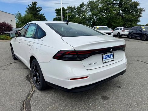 New 2025 Honda Accord SE image 4