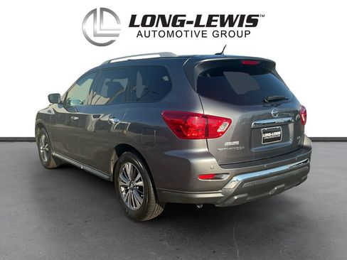 Used 2018 Nissan Pathfinder SV FWD image 4