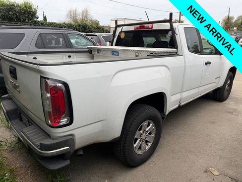 Used 2018 GMC Canyon W/T w/ Convenience Package image 3