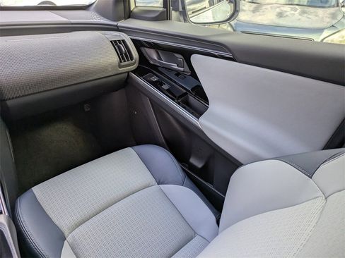 Used 2024 Subaru Solterra Limited image 14