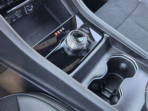 New 2025 Jeep Grand Cherokee L Altitude image 18