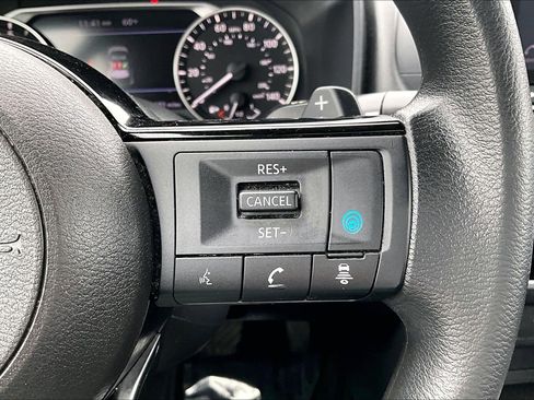 Used 2023 Nissan Rogue SV AWD/4WD image 18