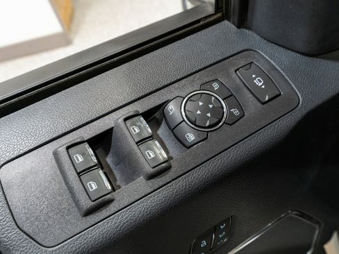 Used 2022 Ford F350 Lariat w/ Lariat Ultimate Package image 17