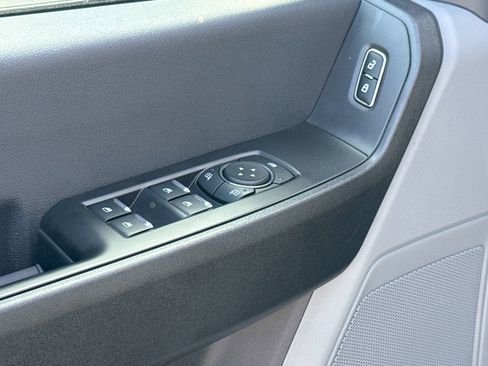 Used 2024 Ford F250 XL w/ XL Chrome Package image 22