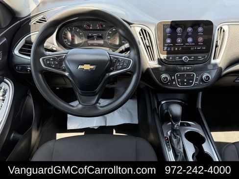 Used 2024 Chevrolet Malibu LT FWD image 11